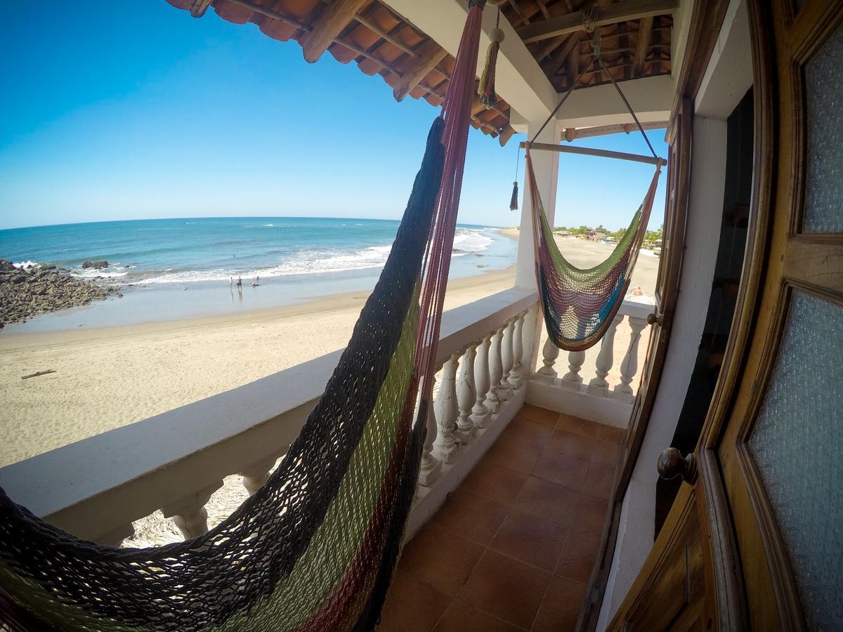Simple Beach Lodge ลาส เปนีตาส ภายนอก รูปภาพ