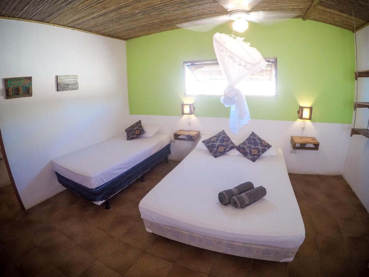 Simple Beach Lodge ลาส เปนีตาส ภายนอก รูปภาพ