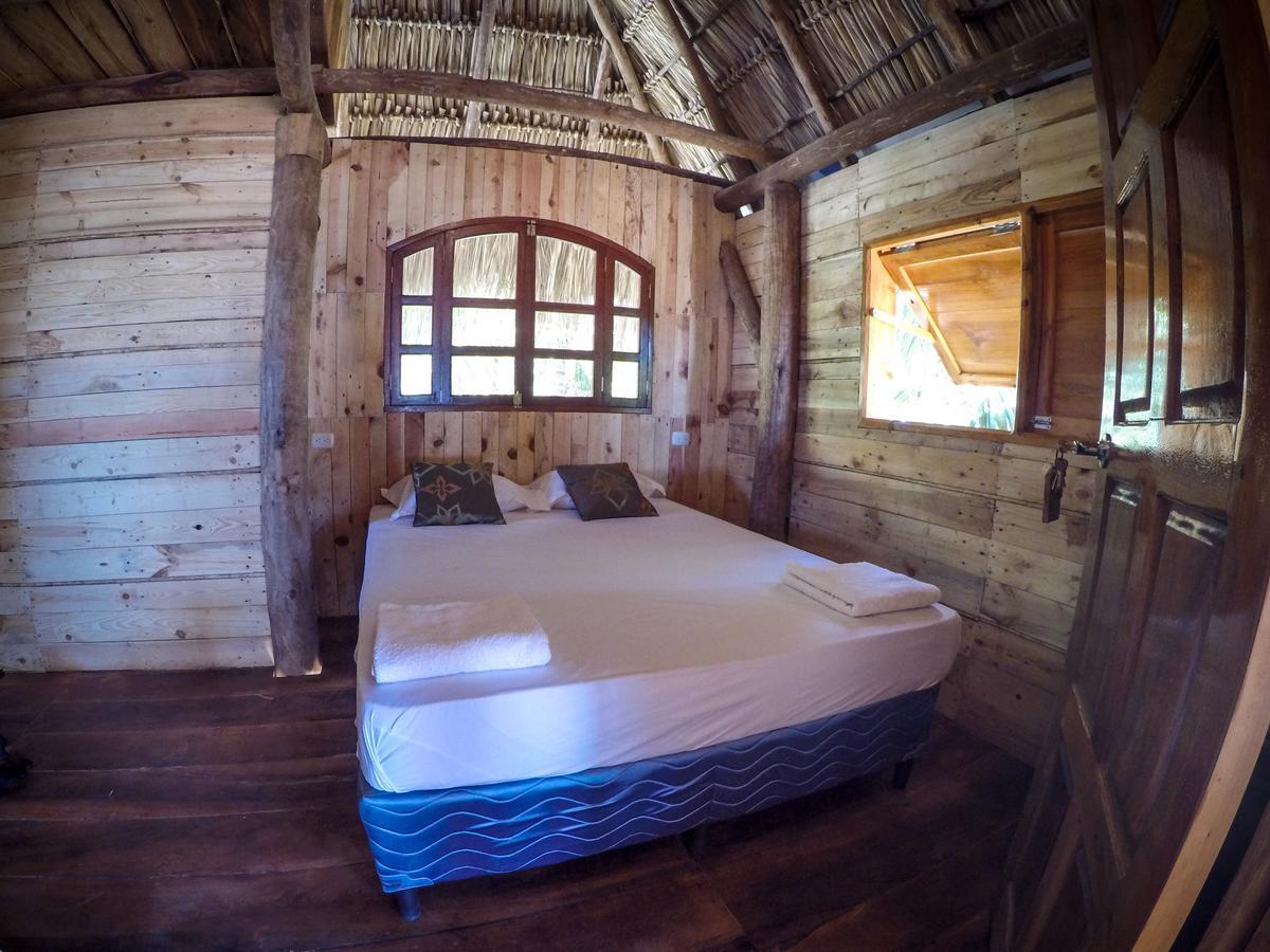 Simple Beach Lodge ลาส เปนีตาส ภายนอก รูปภาพ