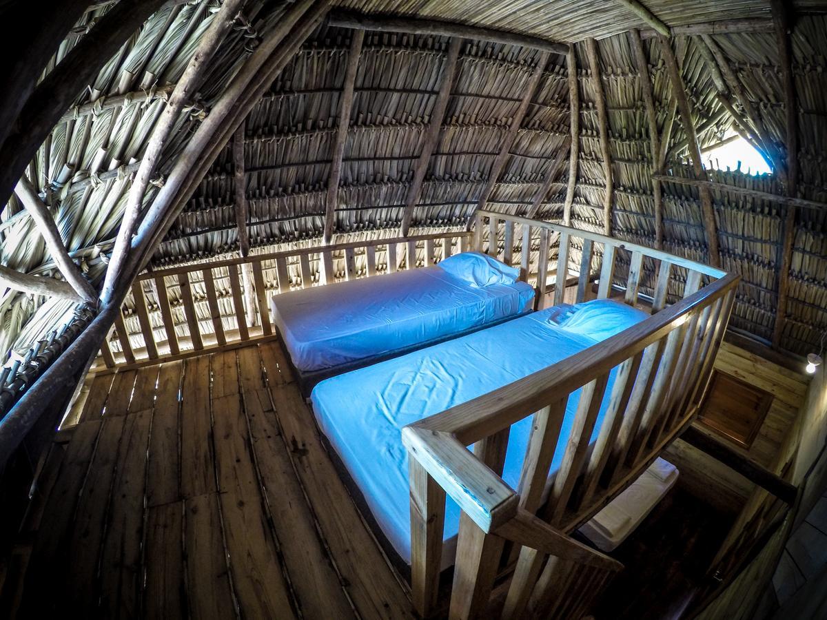 Simple Beach Lodge ลาส เปนีตาส ภายนอก รูปภาพ
